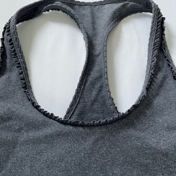 Lululemon Women’s Tank - Picture 3 of 4